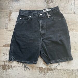 Sasson Jeans Wear Company Vintage Black Denim High-Rise Shorts Cutoffs Size 28